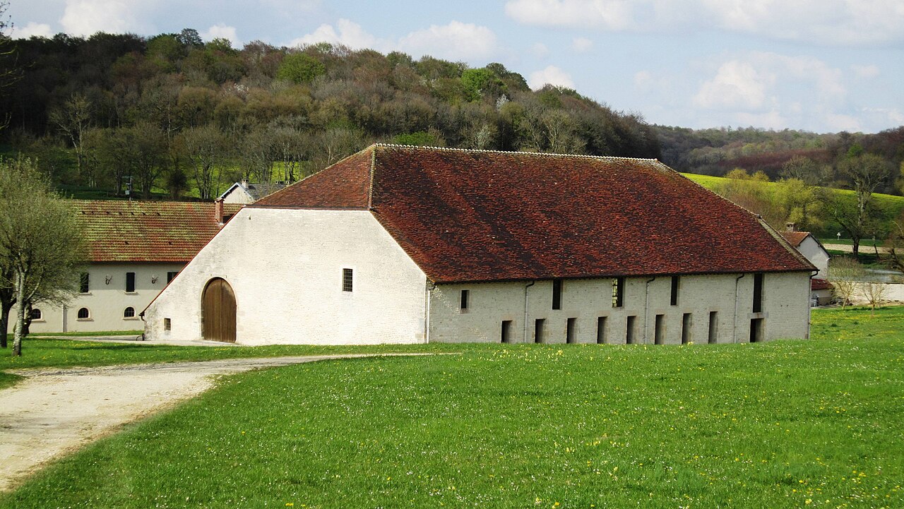 Grange cistercienne de Riel-les-Eaux